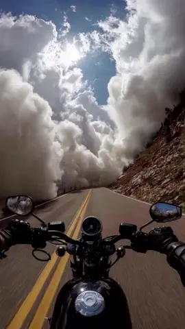 take on the clouds  #fyp #Tatcha #aestheticvibes #peacefullife #followformore👉🏽👉🏽 #ridethroughtheclouds #aesthetics #peace #fyp 