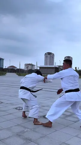 Thầy phòng thân thôi #loitrankarate 