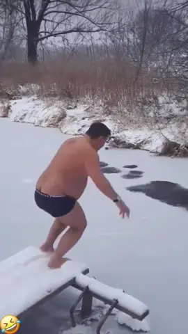 Funny Failed falling water #fail #failmoment #funnyvideos #funnymoments 