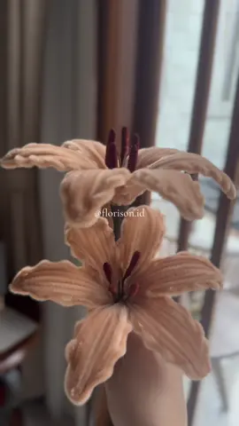 Next mau coba lily of the valley atau spider lily? 👀 #lily #fuzzywireflowers 