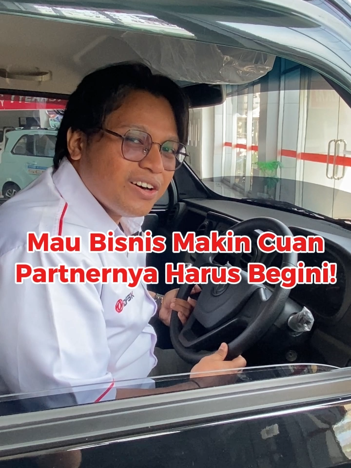 Cuma modal 10 juta bisa langsung bawa pulang pick up tangguh ini 😍 Promo hanya berlaku dibulan ini aja loh, yuk langsung amankan stoknya sekarang yaa 😉 #mobil #dfsk #modal #promo #bulan #pickup #palembang