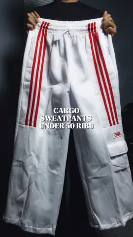 #celanacargo #cargopants #sweatpants #baggysweatpants #baggypants 
