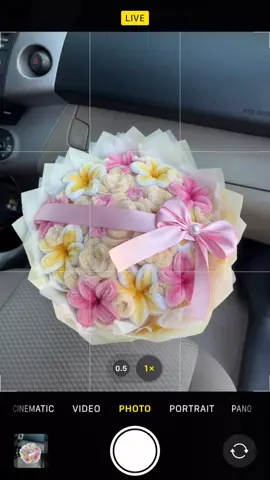 🌸 #Summer #fyp #flowers #aesthetic #roses #viral #ramos #bouquet #pink #yellow #bow #butteryellow #fypシ #ramobuchon #tutorial #pipecleanerart #DIY #flowerbouquet #gf #giftideas #ily 