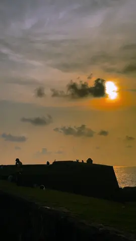 හවස්වරු🫶❤️‍🩹 #haridu #backgroundvideo #sky #clouds #evening #haridubacakroundvideo #sunset #beach 