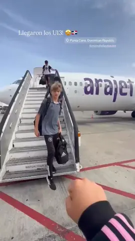 thiago and team landed in puntacana for the MICFootball tournament today, hopefully they win ❤️🫰🏻#messi10 #Football #intermiami #thiagomessi #wearemic #micfootball #dominica #puntacana 