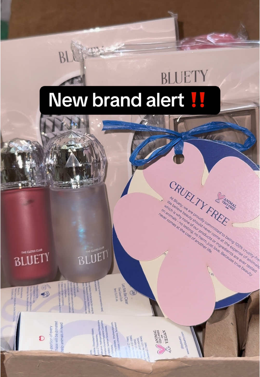Introducing Bluety!! Not only does Bluety offer amazing products, they also are cruelty-free and giving back in a meaningful way. 💙 Inspired by their beloved family dog, the team behind Bluety launched The Pomi Project, where a portion of every purchase goes toward rescue organizations — helping cover medical costs and waiving adoption fees for animals in need.  @BLUETY  #bluety #newbrand #lipgloss #clusterlashes 