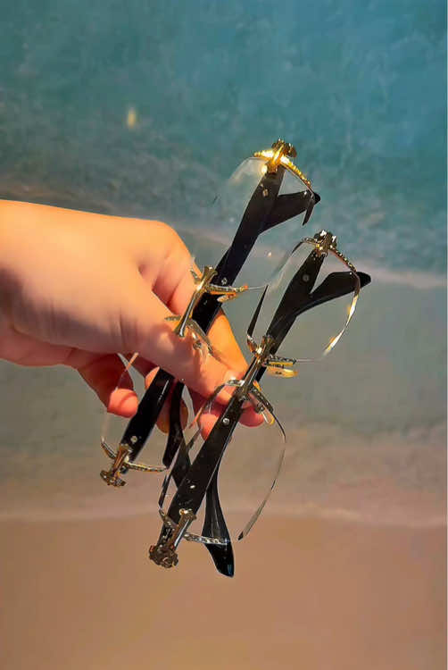 Style this clear leaves no room for doubt 😉  #rimlessglasess #glasses #StreetStyle #ootdinspo #ttslevelup #elegance #streetstylefashion #tiktokshopcreatorpicks #dealsforyoudays #eyewearfashion 