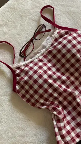 #paddedtop #paddedtopforwomen #redtop #top #cherrytop 