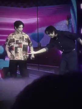 tướng phu thê#firstkanaphan #khaotungthanawat #firstkhaotung #gmmtv #xuhuong #bowineteam🐢 #yzniq_team😼 #shippies_team #theheartkillerfanmeetinginvietnam 