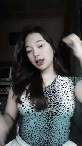 jangan nanggung nanggung neng kalo mau ngomongin depan muka saya🤪😙
