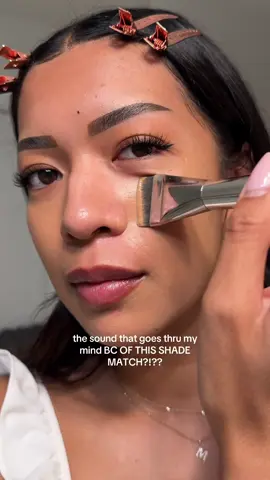 I fear I INHALED this shade match 😳 wearing the @makeupbymario surreal skin luminous hydrating foundation in 16.5 & the @wakemake_official foundation brush 😛 #makeupbymario #makeupbymariosurrealskinfoundation #foundationmatch 