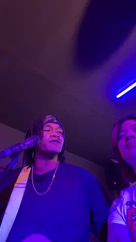 Nang gaganong ang isang @Jong Madaliday HAHAHAHAHA