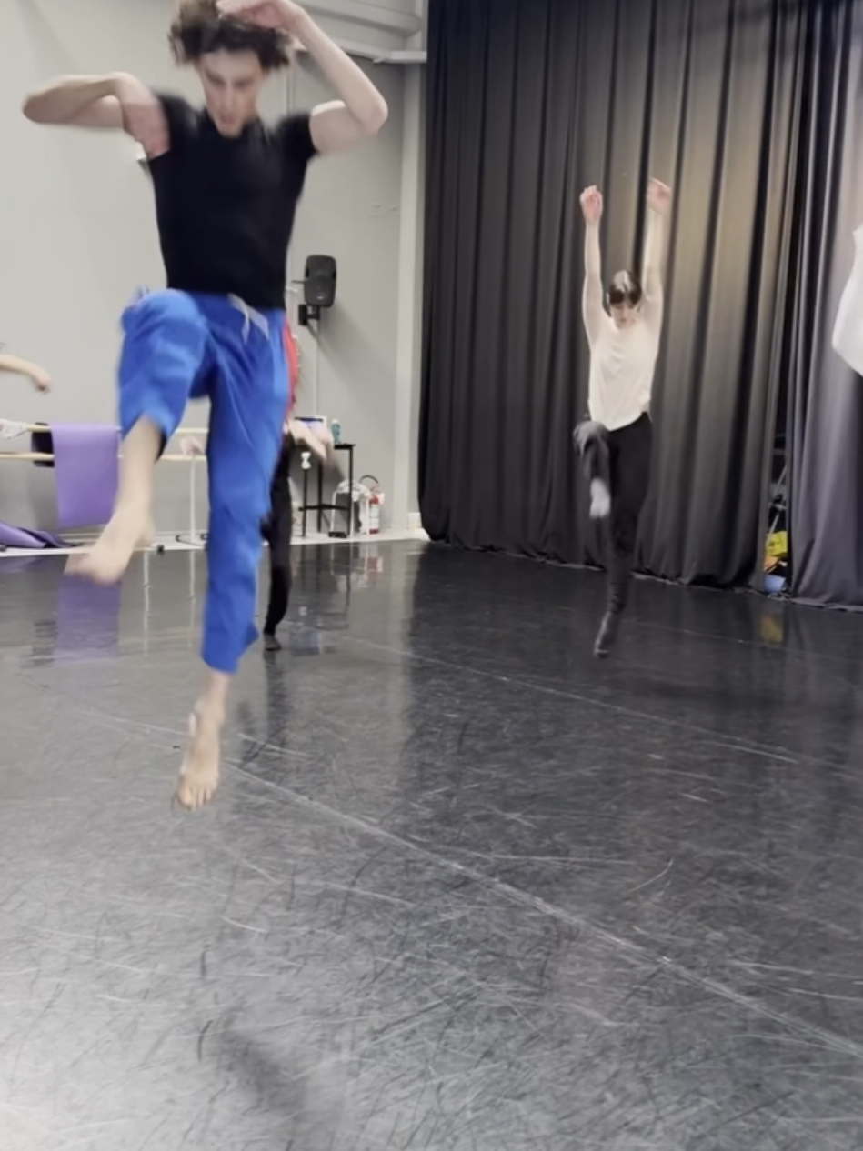 Kine4Play 💃 Racconto di me nel mondo! Lezioni gratuite con Gioele Cosentino www.kine4play.it #SpaziCivici #PlayDistrict #danza #dance @Sport e Salute 