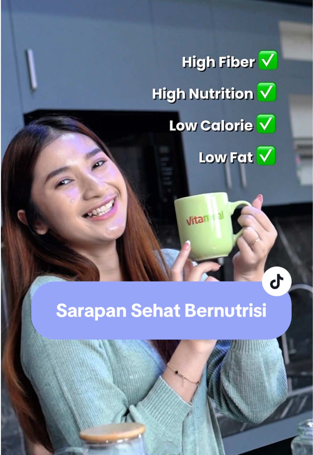 Mumpung #PAYDAYSALE nih healthies! Pilih sarapan yang SEHAT dan HEMAT cuma di event kali ini aja loh✨ Badan tetap fit, dompet nggak menjerit😉 Cusss borong #VITAMEAL sekarang juga!  Join LIVE untuk dapatkan harga TERMURAH SE-INDONESIA‼️ #promovitameal #promopayday #healthymeal #EnergiKuatTiapLangkah 