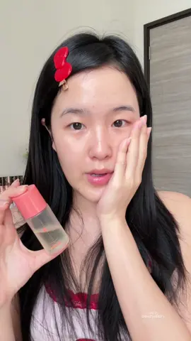 ดาวได้ลองน้ำตบหมอกุ้งซักที รอบนี้ปรับสูตรมาใหม่ด้วยอ่ะ calm ผิวดีน้า เนื้อเบาด้วยค่ะ ใช้จะหมดขวดแรกแล้ววว ♡ #น้ำตบเห็ดพิโค่ #น้ำตบเห็ดต้านฝุ่น #Vikkaskincare #cloudysstory 