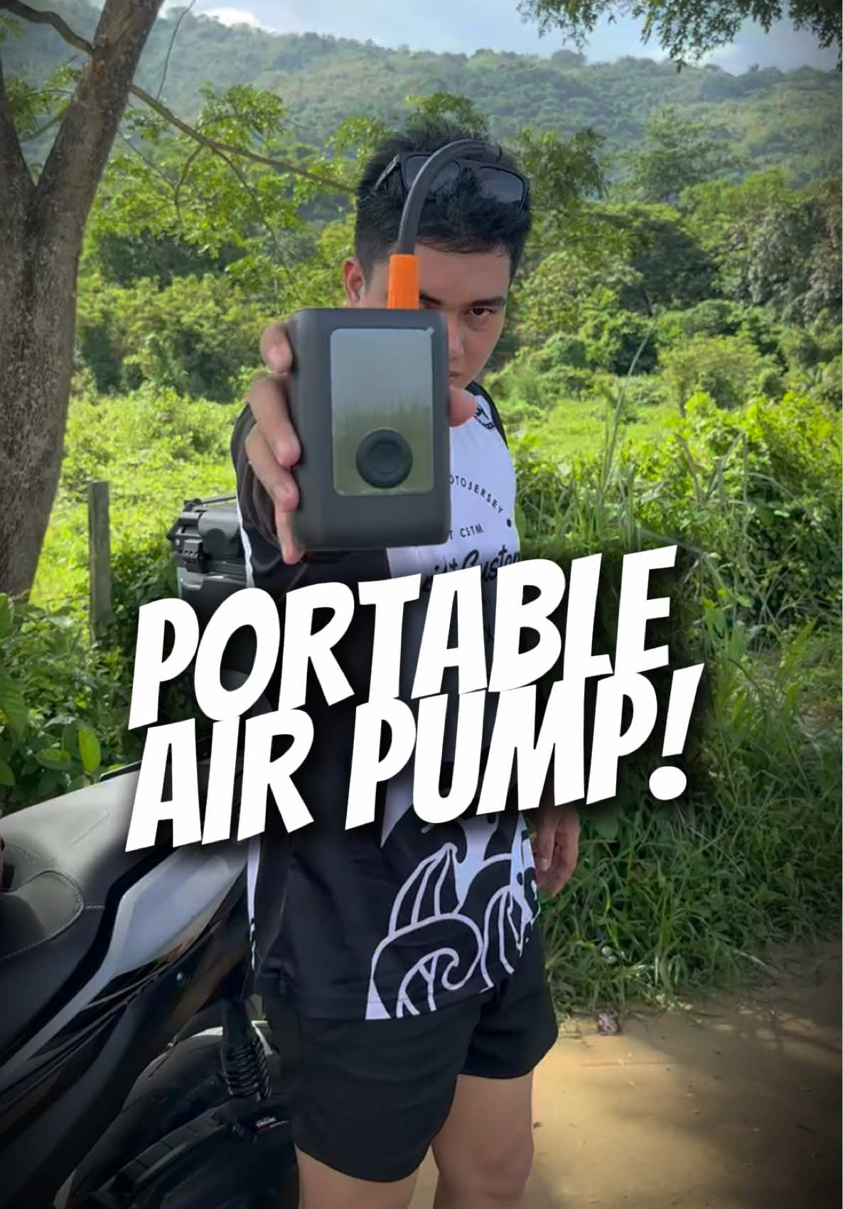 Multi function Portable air pump #airpump #portableairpump #airpump #motorcycleairpump #multifunctionairpump #motorcycleaccessories 