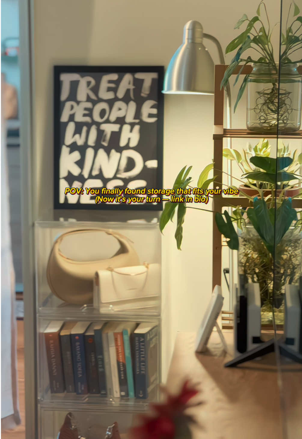 #aesthetic #storageorganizer #aestheticvibes #cozyhome #bagorganizer #transparentbox #prettylittlething #bagstorage #bookstorage #organizer #organizedhome #organizedroom #Home #homedecor #sahmlife #racuntiktok #racuntiktokshop #acrylicbox #acrylic #perfume #box #bestselling #bestseller #viralproducts #mostviralvideo #goodvibes 