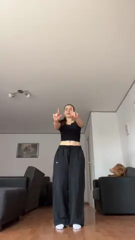 dc:@Hamza👻 #fyp #foru #dancer #dancechallenge #mywoman #mywomanmyeverything #afrodance #afrobeats 