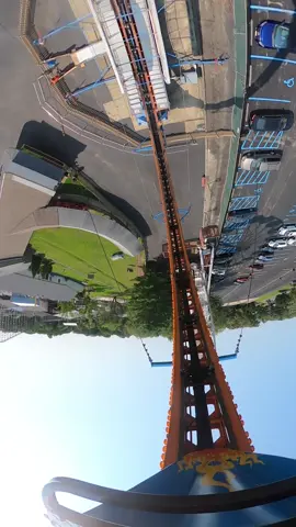 Would you ride this DIZZING LOOP COASTER?!  🎢 Ring of Fire @ClementonParkandSplashWorld  #clementon #clementonpark #nj #newjersey #southjersey #amusementpark #rollercoaster 