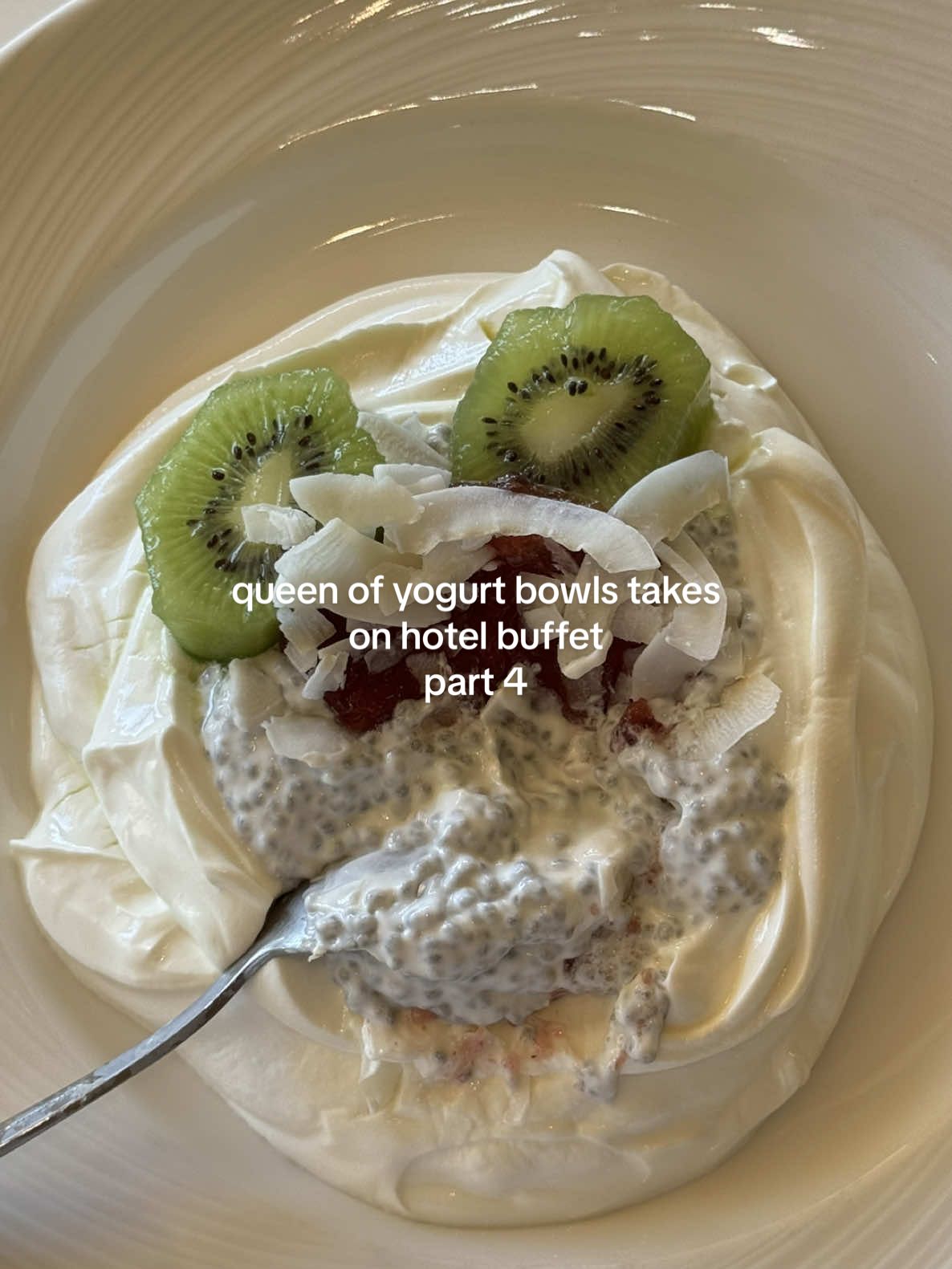 proof that if you don’t ask you just won’t get! 🥹 (ps no chia seeds have gone to waste! they are safely with me in my room ready to eat tomorrow hehe)  #yogurt #yogurtbowl #breakfastideas 