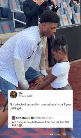 SHE LOCKED HIM UP 🔐🤣 (Via @New York Mets guccilv10/X)  #NBA #basketball #acebailey #nbatiktok #sports #nbadraft 