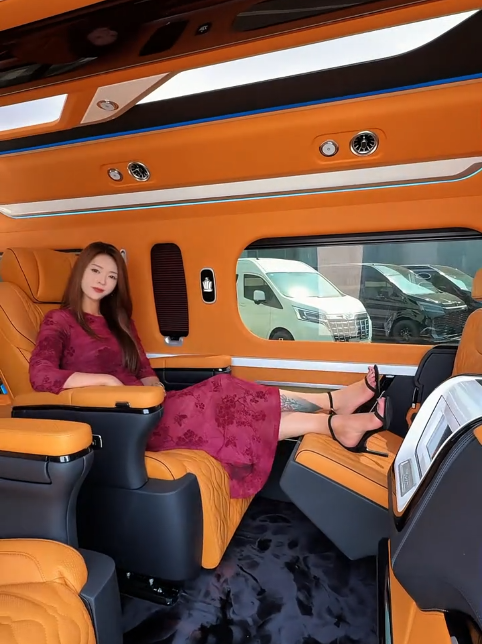 Luxury Interior design Toyota HiAce 2025 🥰🔥✅ #luxury #review #toyota #travel #WorkVanGoals #CarTok #hiace 