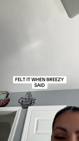 the FACT this isn’t on APPLE MUSIC is criminal..                                                                                                                                  #foryoupage #viral #chrisbrown #relatable #relationships #fypシ゚viral #unreleased #underrated #breezy #2000s #soundcloud #1111 #beforetheparty #fyp #fyppppppppppppppppppppppp 