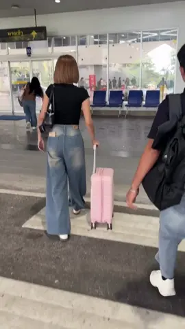 ทริปเดย์วันเริ่มตั้งแต่ตี4จบที่22.00น.✈️📸💸🏙️ #วัดอรุณราชวราราม #นิทรรศการ #ก่อนถึงวัยอันควร #RiverCityBangkok #ท่าเตียน 