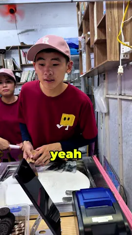 $1.52 Ice Cream Rolls  #usa #foodreview #streetfood