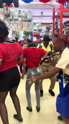 Come to top queen and bounce with us🥰🔥💃🏼#mandeville #topqueen #vybz #funny #prettygirl #jamiacantiktok #trending 