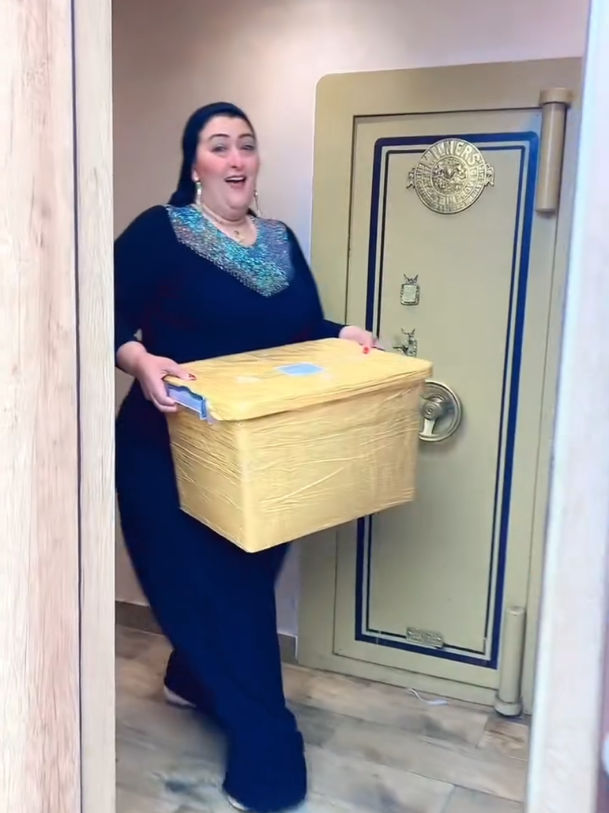 التقيل بقي كله خفيف عند أميرة الدهب👌😅❤️ #أميرة_الدهب #اميرة_الدهب  #اكتوبر الحصرى مول زمزم  #مدينة_نصر مصطفى النحاس #يابتاع_الخزين_يادهب_من_عند_أميرة_الدهب #أميرة_الدهب #اميرة_الدهب #اميره_الدهب #ذهب_مجوهرات #ذهب #دهب  #أميرة_الدهب_فى_أرض_الدهب #اكتوبر #اسكندرية #سوهاج #مدينه_نصر #مشاهير_تيك_توك #متابعينى_احبكم #تريند #اكسبلور #لايك #متابعة #إيمى_تاتو #الخليج 