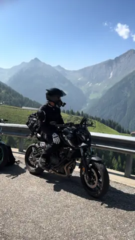 #view #moto #mt07 #traveler #alps #mountain #fyp 