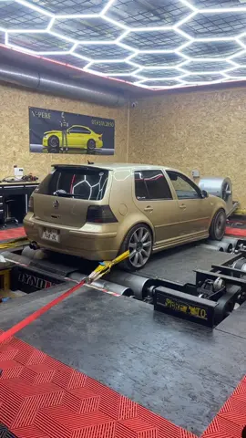 Passage en 4 ça patine 😈 #pourtoi #fyp #foryou #foryoupage #fypシ #mk4gti #maxxecu #20vt 