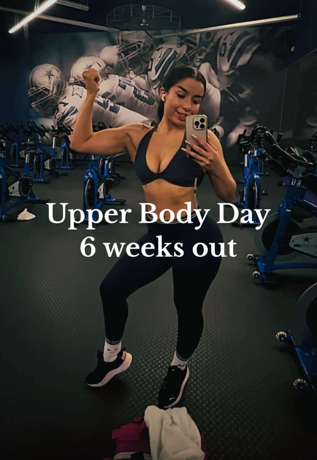 Back, Biceps & Triceps on my NPC Fit Model Prep #npcfitmodeldivison #npcfitmodel #fitmodel #fitmodelprep #npcbikinki #bikiniprep #bodybuilding #Fitness #fitnessmotivation #fitnessgirl #gymgirl #weightlifting #journeytothestage 