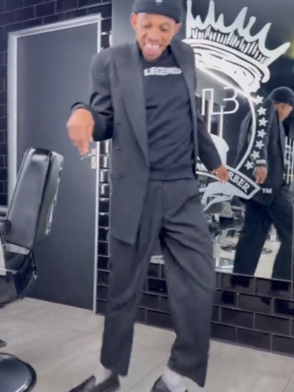 William's dance #williamlast_krm #viral_video #funnyvideo #comedyvideo #fyp #comediehr 