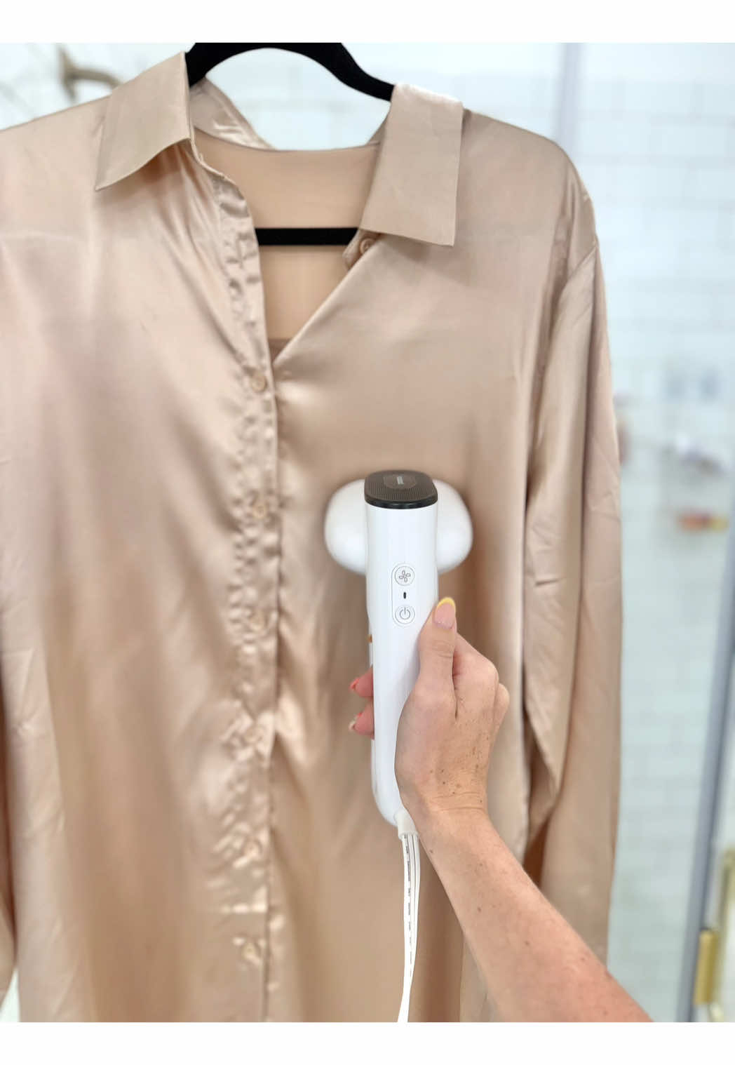 This is by far the best steamer we’ve ever tried …🤯 Vacuum grips clothes & steams all in 1 to Instantly get wrinkles out of clothes in seconds!!! SELL OUT RISK.👀 #amazon #e#everythingenvya#amazonfindst#travelgadgetst#travelfindsa#amazontravela#amazonmusthavesa#amazonfavoritesa#amazonfinds2025v#vacuumsteamera#amazonmusthavea#amazonfavoritea#amazongadgetsf#founditonamazona#amazongadgeta#amazondealss#steamera#amazonhomea#amazonhomefindsagic steamer, vacuum steamer, iron, clothes hack