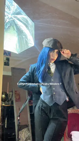 Caitlyn Kiramman in a british gang  #caitlynkirammancosplay #arcanecosplay #arcaneleagueoflegends #girlcosplay #fyp 