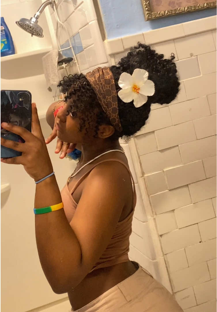 Nou panse fom ta kontinye fe video San filtè?🦦😹 #Ayah #haitiantiktok🇭🇹 #viralvideos #viral_video_tiktok #pourtoi 
