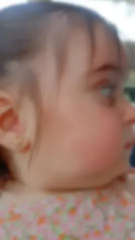 ومَن أشوفَك شلوُن بيهَ . انتَ وعيونَك عليهَ .