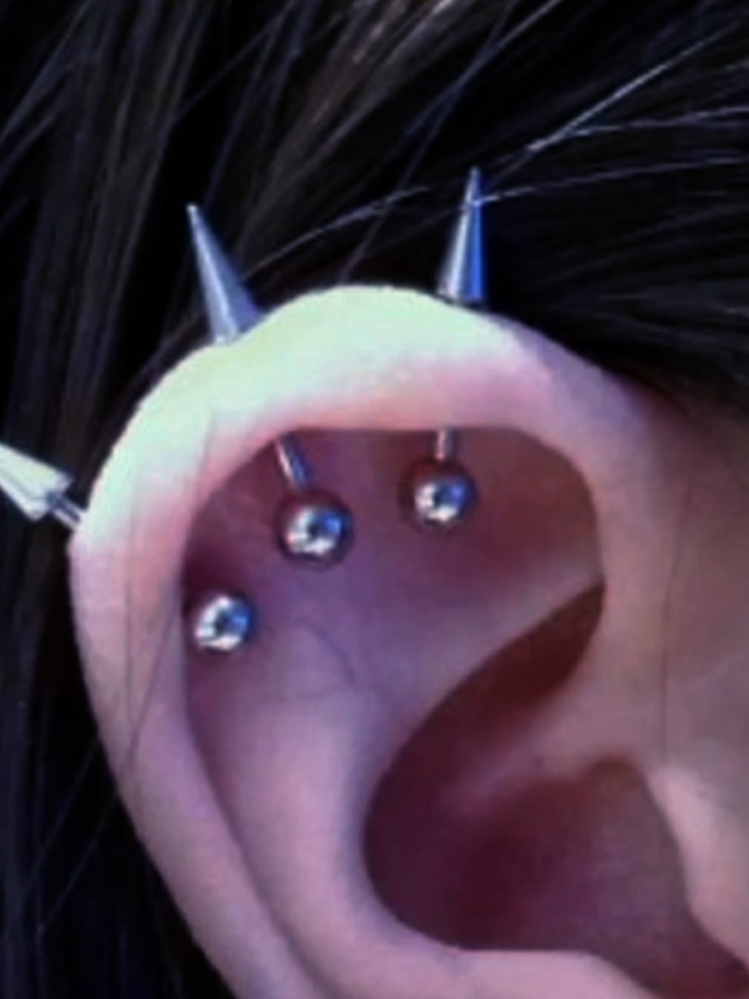 #pircing #piercing #fyp #fouryou #triplehelix #helixpiercing 