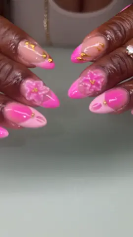 You just made me your nail tech ??? WELCOME TO THE GOOD LIFEEEE 😘😘😘  #gelxnails  #panailtech  #nailtechnician 