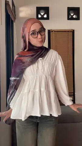 Replying to @Afifah˚୨୧⋆｡ cantik banget kan #outfitideas #blousewanita #blousemurah #outfitinspiration 