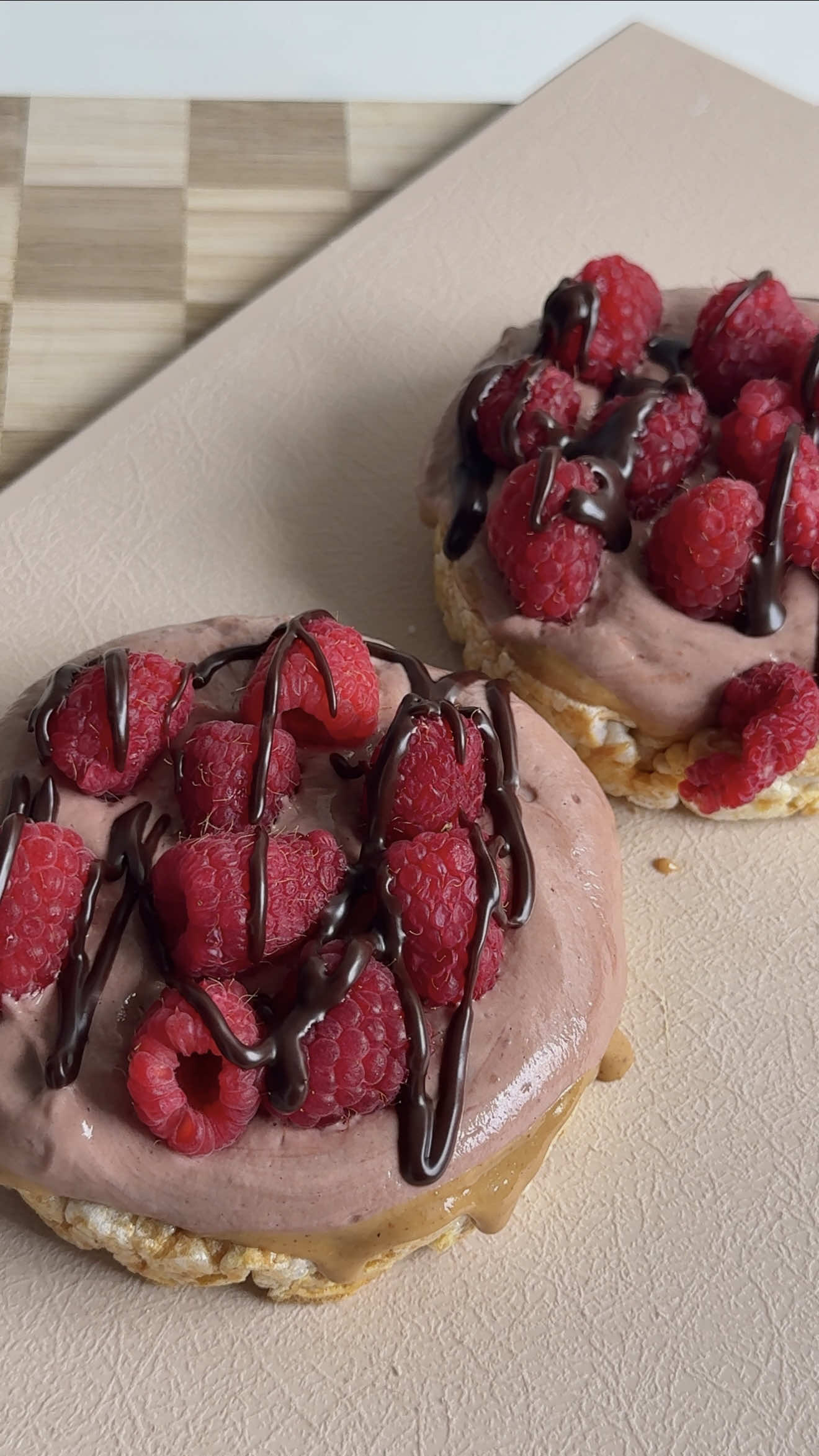 Protein rice cakes will forever be my favorite. #highprotein #healthysnack #snackideas 