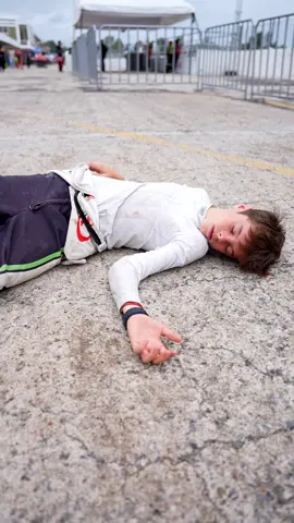 Cuando el karting llama no se le puede negar😎  #piloto #diversion #humor 