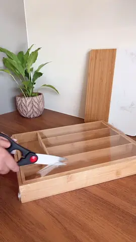 🍴 Porta-Talheres de Gaveta em Bambu – 7 Divisórias ✅ Extensível e ajustável ✅ Material ecológico e durável ✅ Organização prática e elegante para sua cozinha! 🛒 ID Shopee: BBB-VDU-KFQ #PortaTalheres #CozinhaOrganizada #BambuNatural #ShopeeBrasil