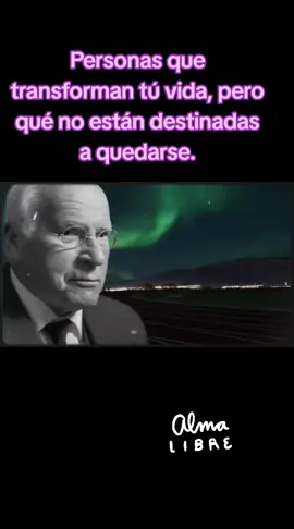Existen personas que llegan a tu vida y se convierten en un espejo de ti mismo, para que aprendas a conocerte desde tu interior.#transformacioninterior 