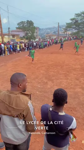 #camerountiktok🇨🇲 #football Le champions d’Italie 🇮🇹 ci ne veut pas barrer Massaent 😂