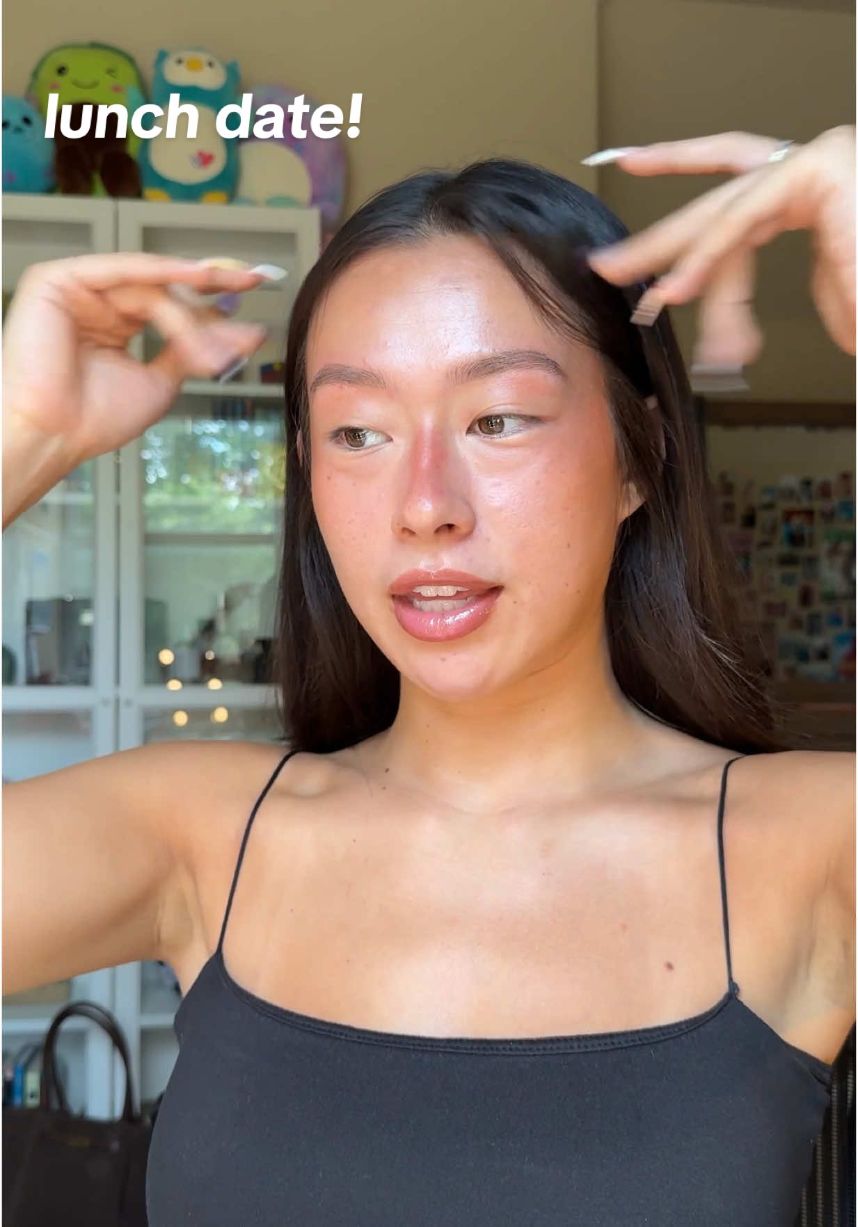 Take this as ur sign to give back and buy ur fam lunch 😌😌 so crazy this woman used to change my diapers and now im out here like 🤑🤑💰💵 LMAO