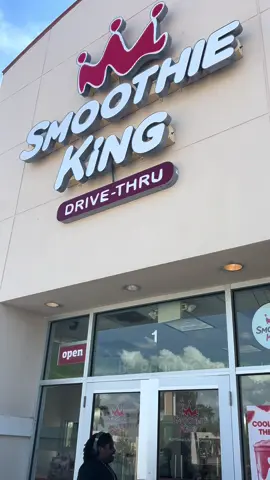 What drink do you get from smoothie king? Let me know in the comments! #fyp #smoothieking #smoothies #health #healthdrinks #healthrecipe 