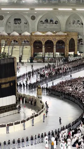 مراسم استبدال كسوة ⁧‫الكعبة المشرفة‬⁩ 🕋 تصوير: محمد الدهاسي